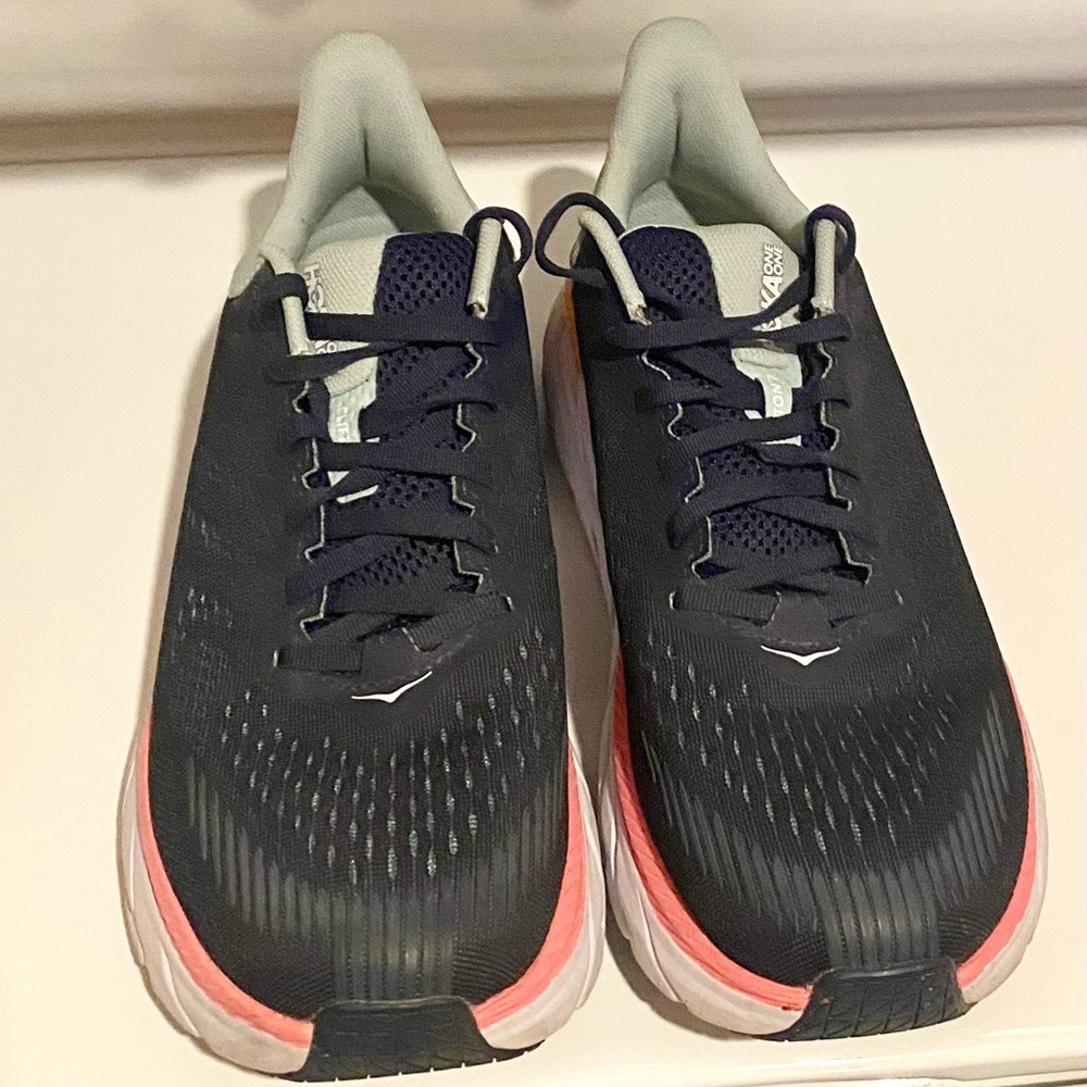 Hoka Clifton 7. Very good condition.
